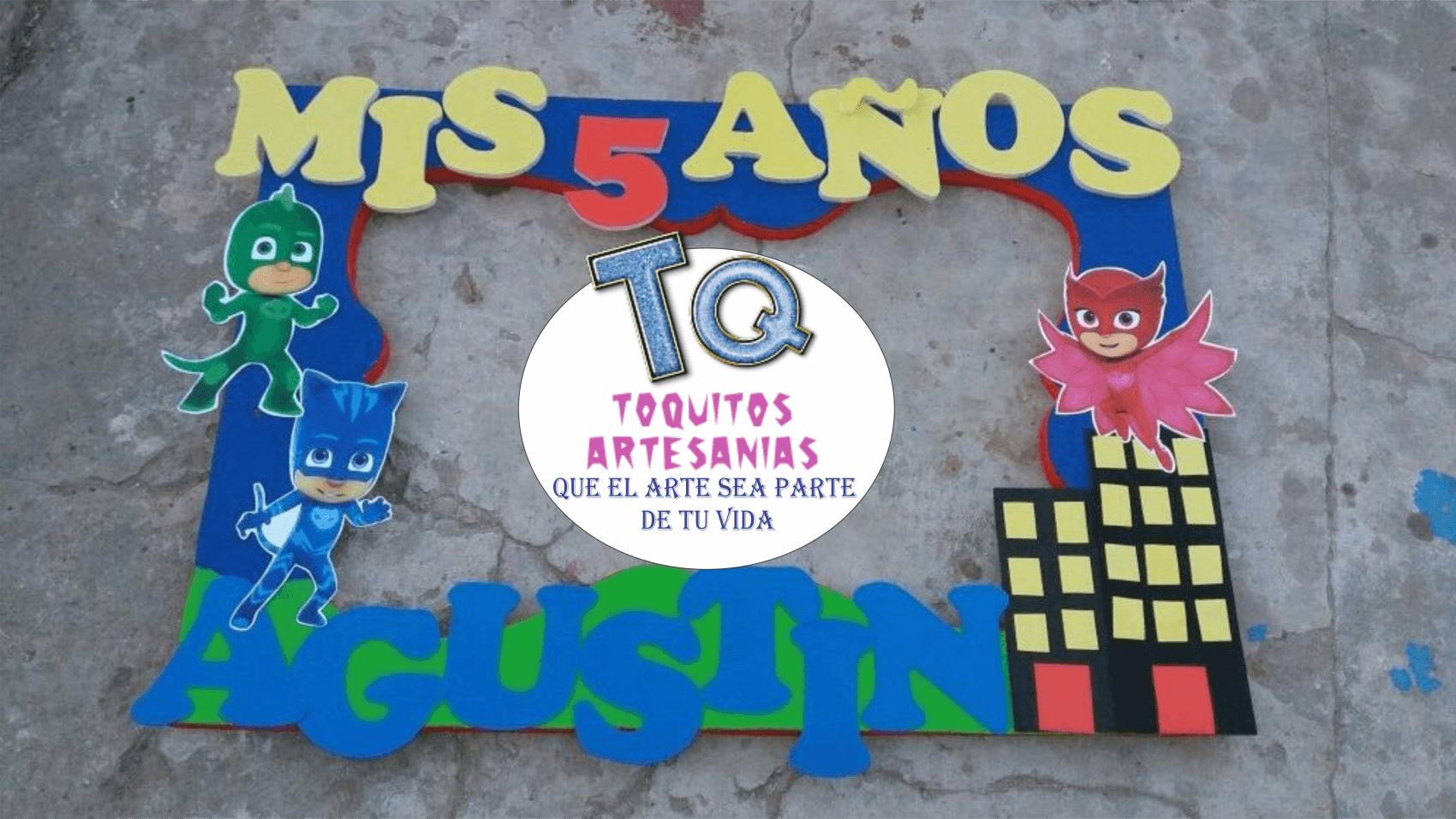 Héroes En Pijama marco selfie