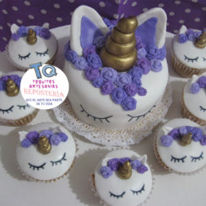 Oferta Torta Unicornio 2 kilos +10 cupcake