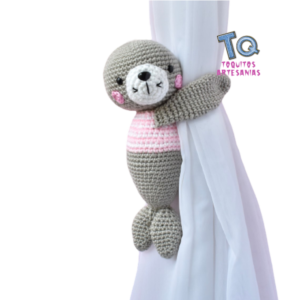 Foca Bebe niña Sujeta Cortinas