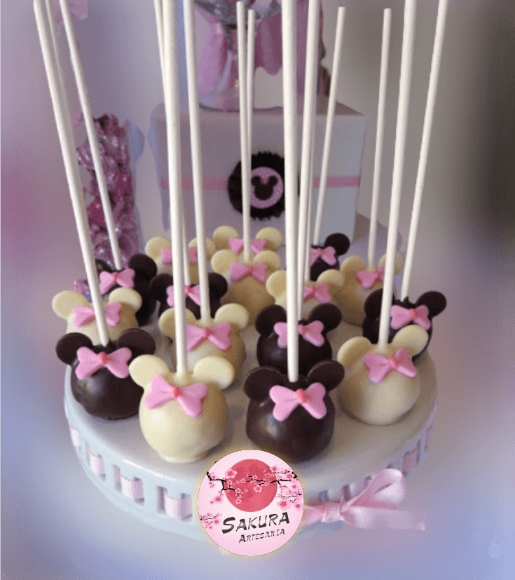 Cake pop Minnie