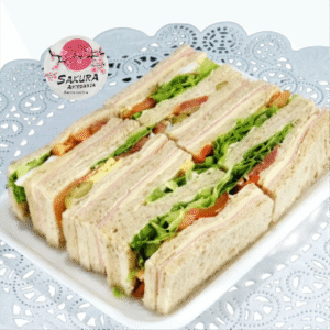 Sandwich copetin Olimpicos pan negro